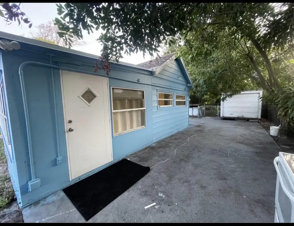 1905 Florida Street Lake Worth Beach FL 33460