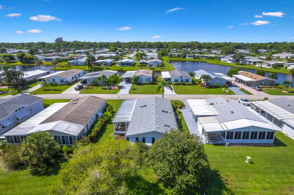 3320 Ironwood Avenue Port St Lucie FL 34952
