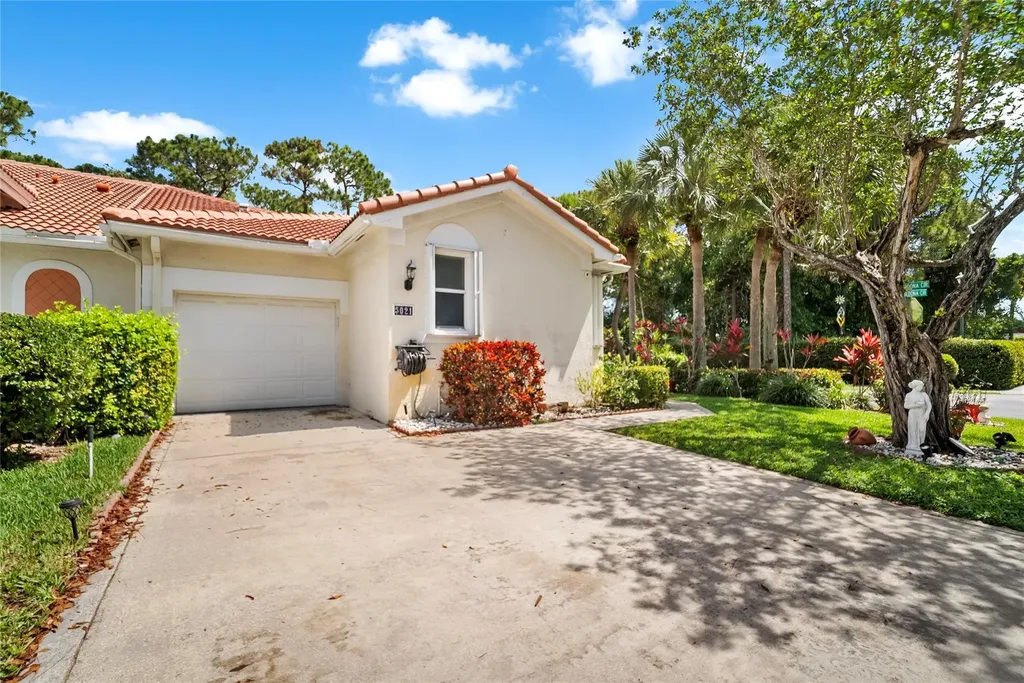5021 S La Sedona Circle Delray Beach FL 33484