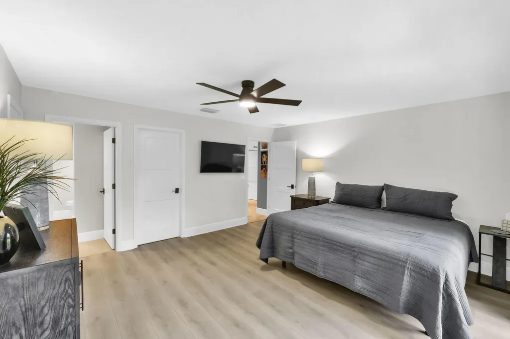 2751 Oak Tree Lane Fort Lauderdale FL 33309