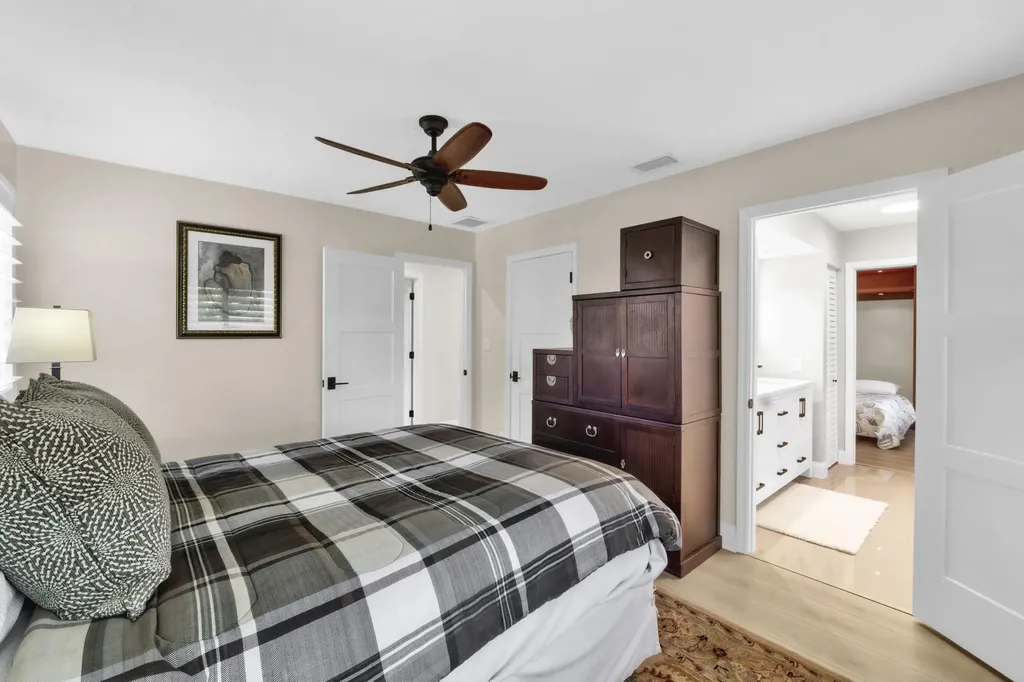 2751 Oak Tree Lane Fort Lauderdale FL 33309
