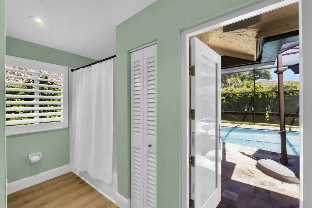 2751 Oak Tree Lane Fort Lauderdale FL 33309
