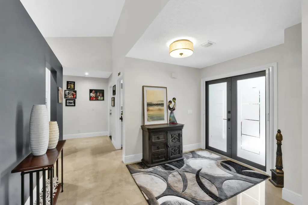 2751 Oak Tree Lane Fort Lauderdale FL 33309