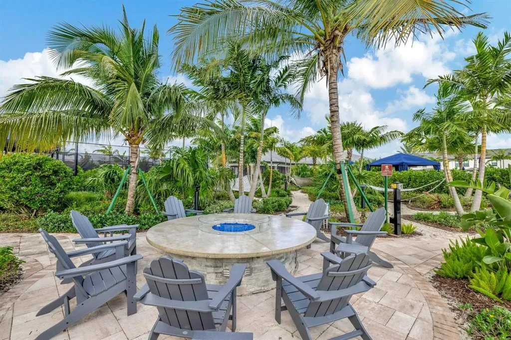 2751 Oak Tree Lane Fort Lauderdale FL 33309