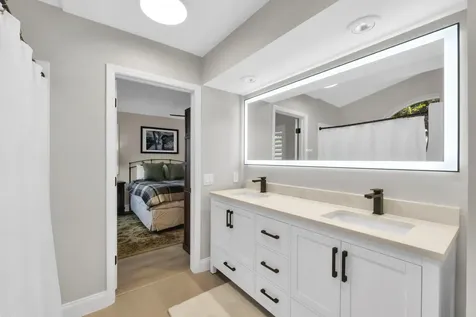 2751 Oak Tree Lane Fort Lauderdale FL 33309