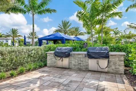 2751 Oak Tree Lane Fort Lauderdale FL 33309