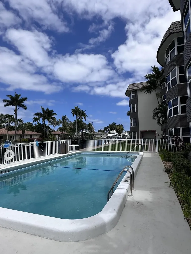 3121 NE 51st Street Fort Lauderdale FL 33308