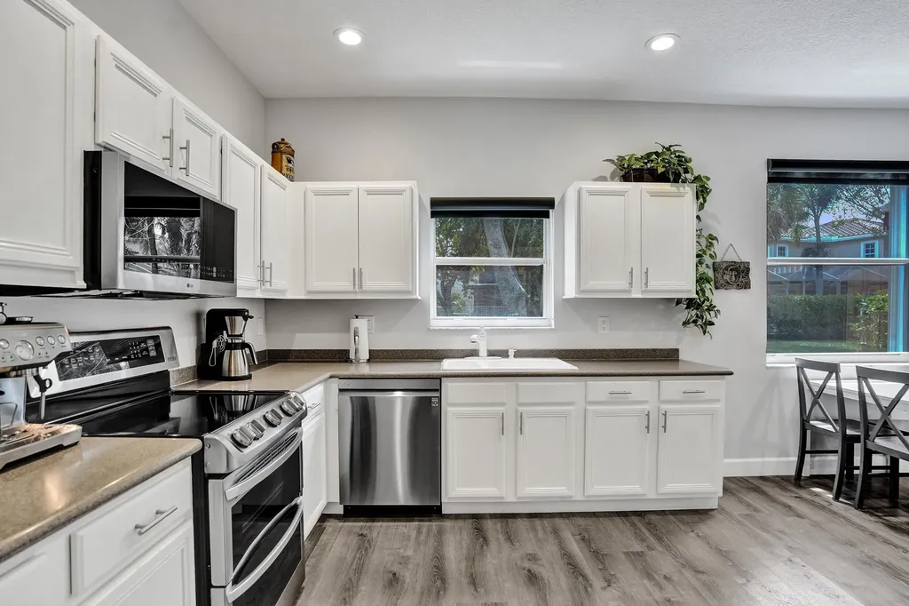 12648 NW 8th Court Coral Springs FL 33071