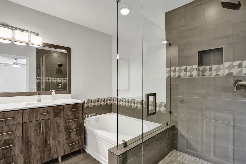 12648 NW 8th Court Coral Springs FL 33071