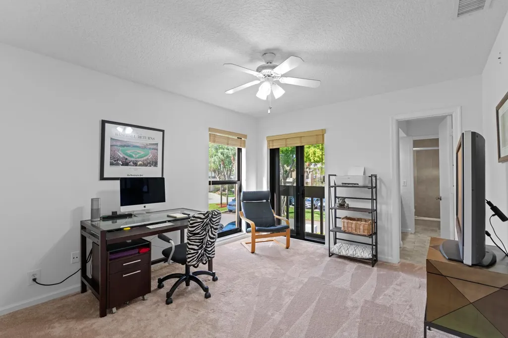 6079 Glendale Drive Boca Raton FL 33433