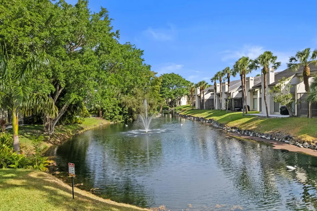 6079 Glendale Drive Boca Raton FL 33433