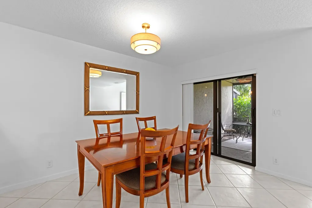 6079 Glendale Drive Boca Raton FL 33433