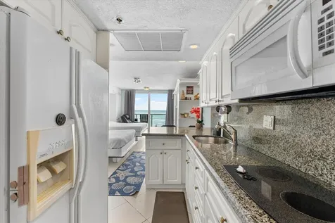 19201 Collins Avenue Sunny Isles Beach FL 33160