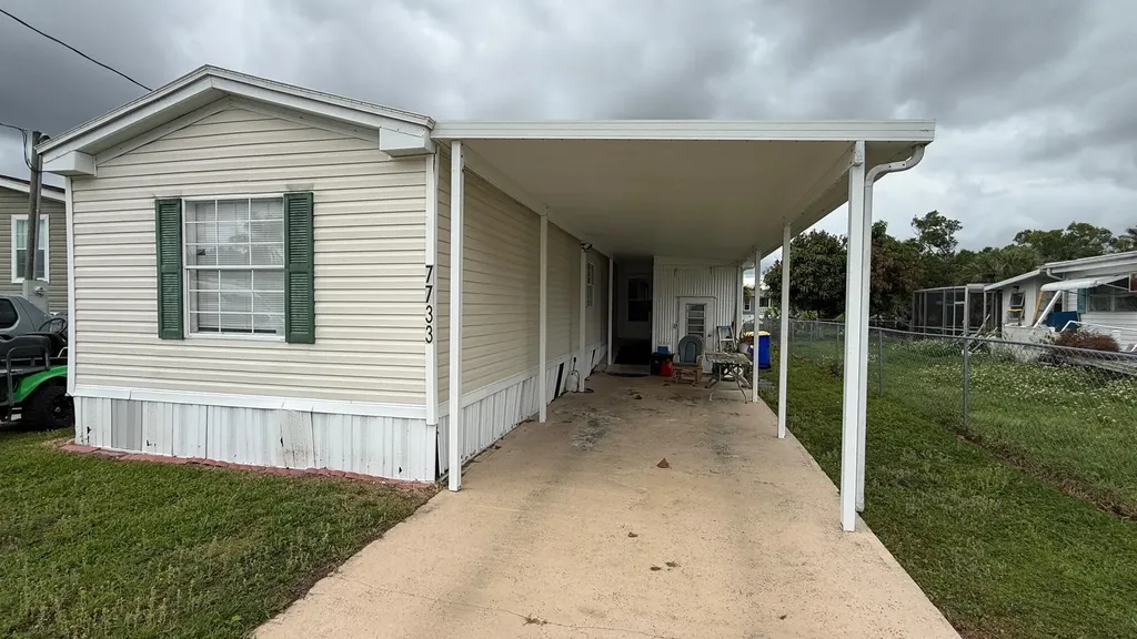 7733 SE Fork River Drive Stuart FL 34997