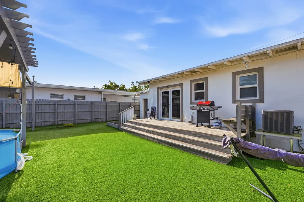 516 SW 15th Street Fort Lauderdale FL 33315