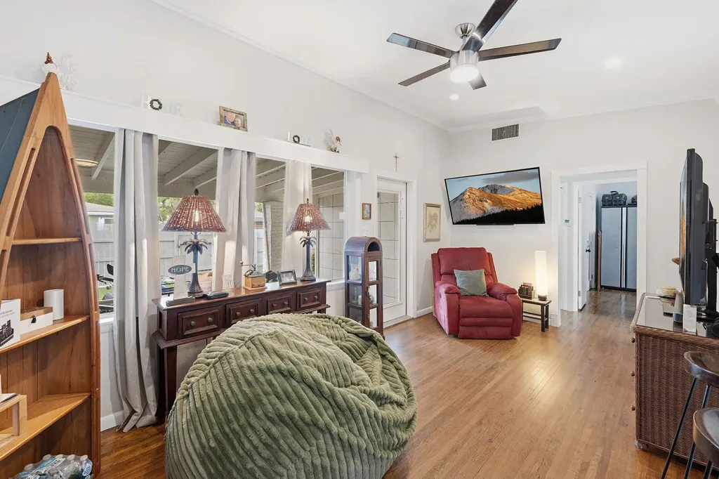 516 SW 15th Street Fort Lauderdale FL 33315