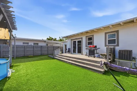 516 SW 15th Street Fort Lauderdale FL 33315