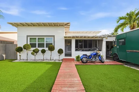 516 SW 15th Street Fort Lauderdale FL 33315