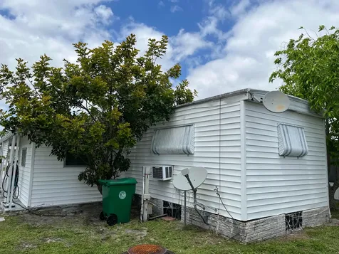 8510 SW 18th Place Davie FL 33324
