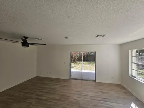 1406 36th Avenue Vero Beach FL 32960