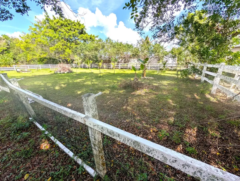 17681 93rd Road N Loxahatchee FL 33470