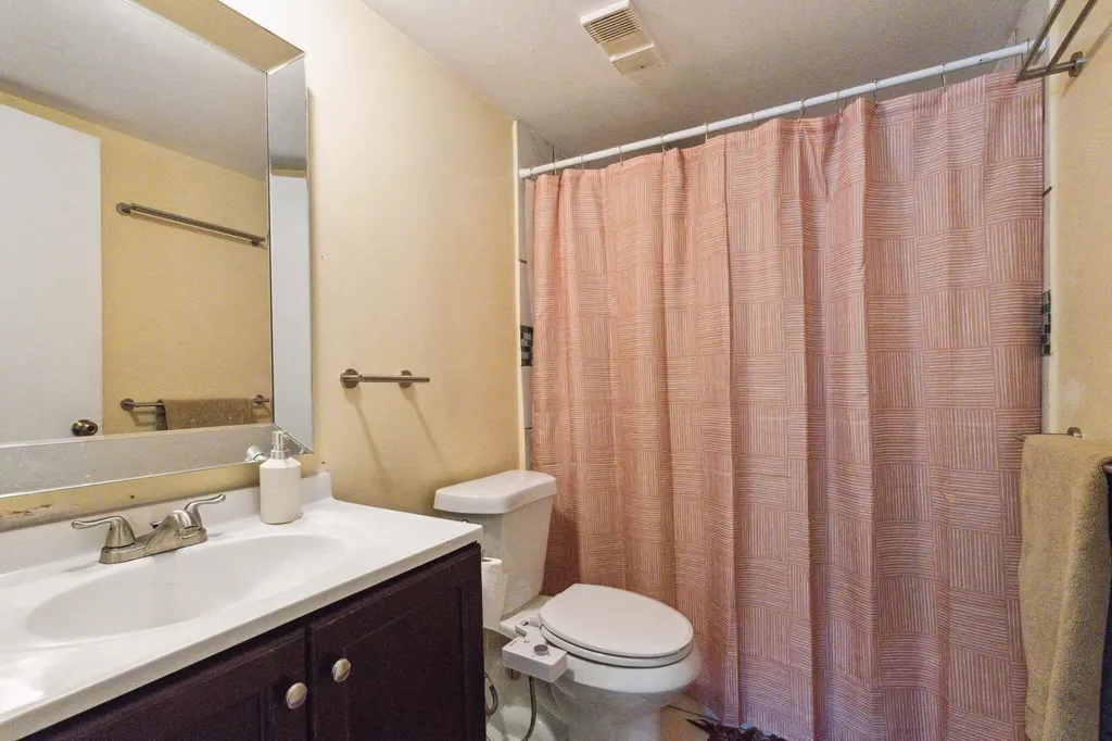 2825 SW 22nd Avenue Delray Beach FL 33445