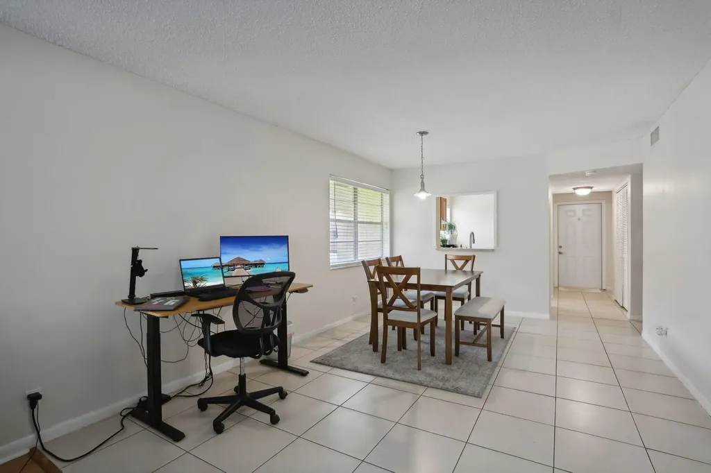 2825 SW 22nd Avenue Delray Beach FL 33445