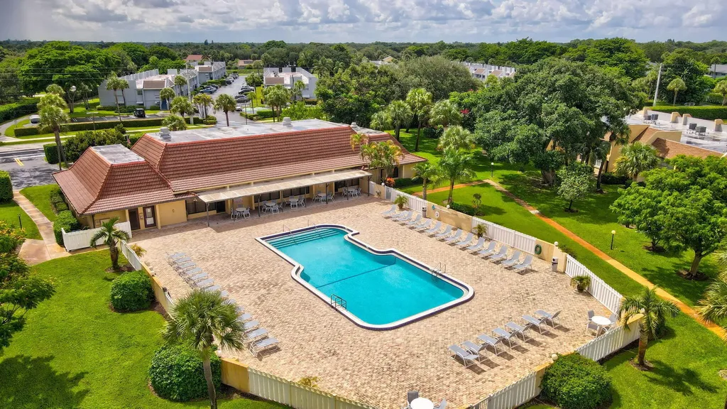 2825 SW 22nd Avenue Delray Beach FL 33445