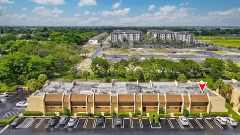 2825 SW 22nd Avenue Delray Beach FL 33445