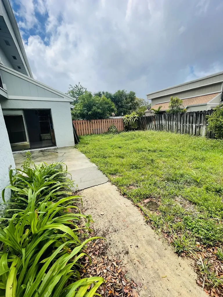 617 NW 132nd Terrace Plantation FL 33325