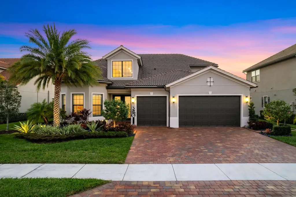 137 Cinder Dunes Point Jupiter FL 33478