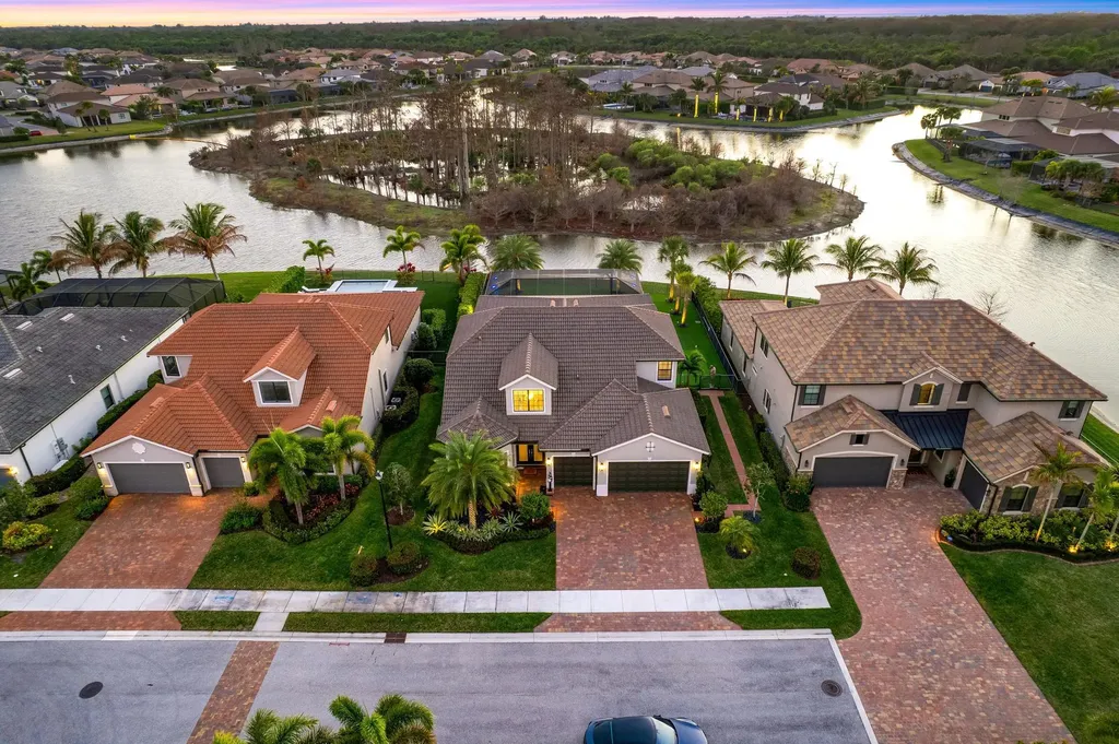 137 Cinder Dunes Point Jupiter FL 33478