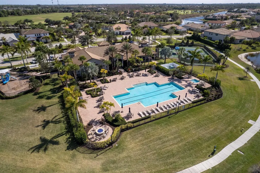 137 Cinder Dunes Point Jupiter FL 33478