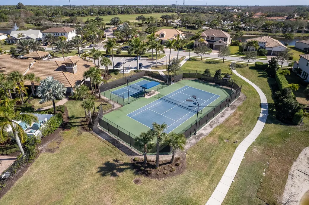 137 Cinder Dunes Point Jupiter FL 33478