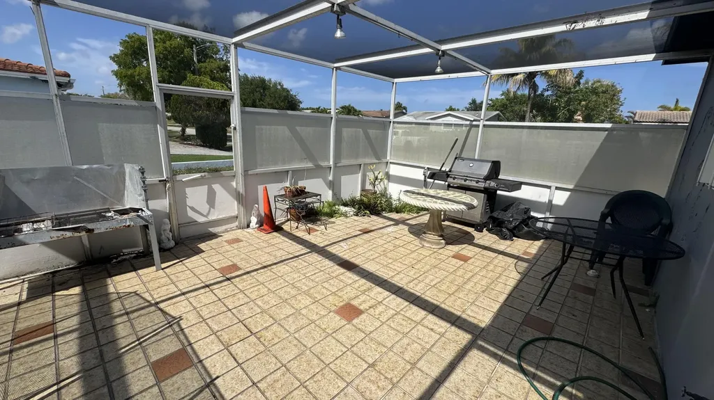5401 W Park Road Hollywood FL 33021