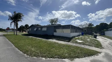 5401 W Park Road Hollywood FL 33021