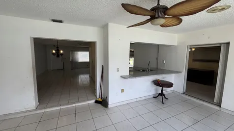 5401 W Park Road Hollywood FL 33021