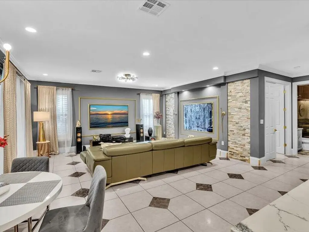 11737 Preservation Lane Boca Raton FL 33498