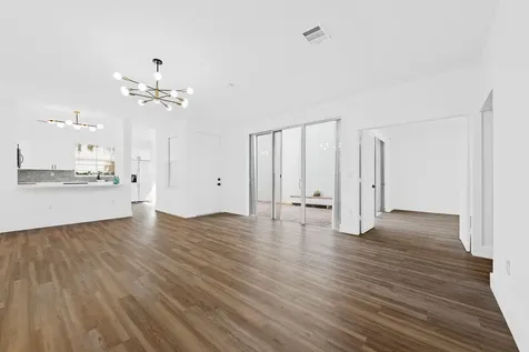 1551 Seagrape Way Hollywood FL 33019