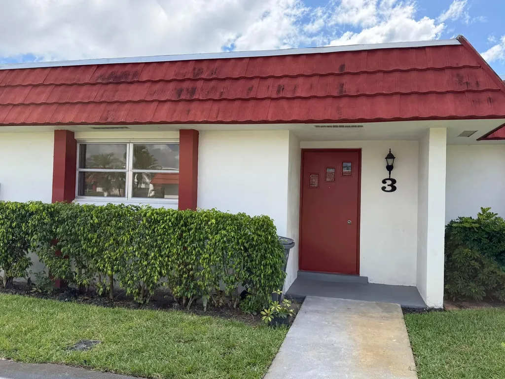 5800 Fernley Drive W West Palm Beach FL 33415