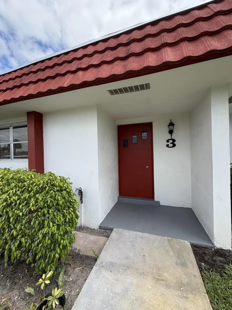 5800 Fernley Drive W West Palm Beach FL 33415