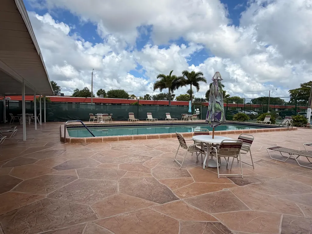 5800 Fernley Drive W West Palm Beach FL 33415