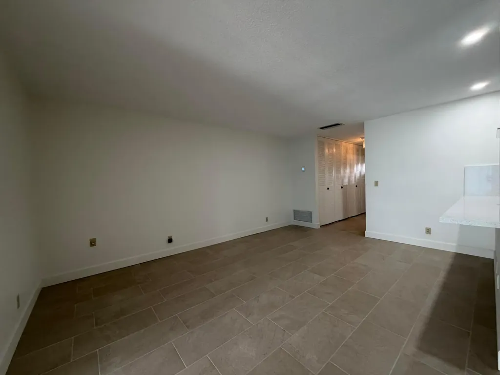 5800 Fernley Drive W West Palm Beach FL 33415