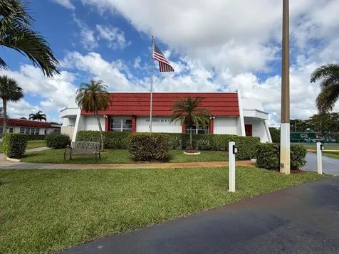 5800 Fernley Drive W West Palm Beach FL 33415