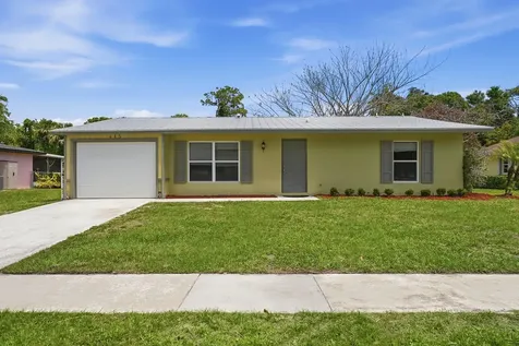 445 NE Armory Circle Port St Lucie FL 34983