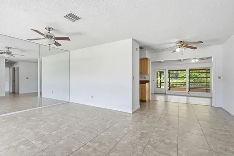 445 NE Armory Circle Port St Lucie FL 34983