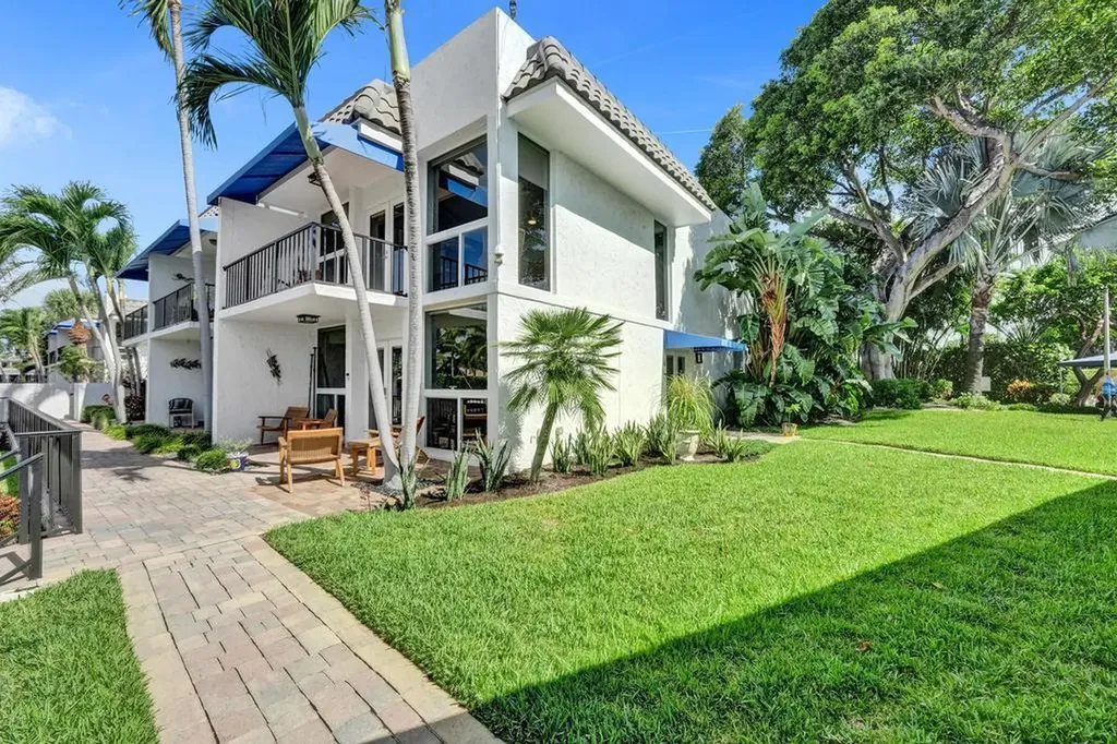 780 Jeffery Street Boca Raton FL 33487
