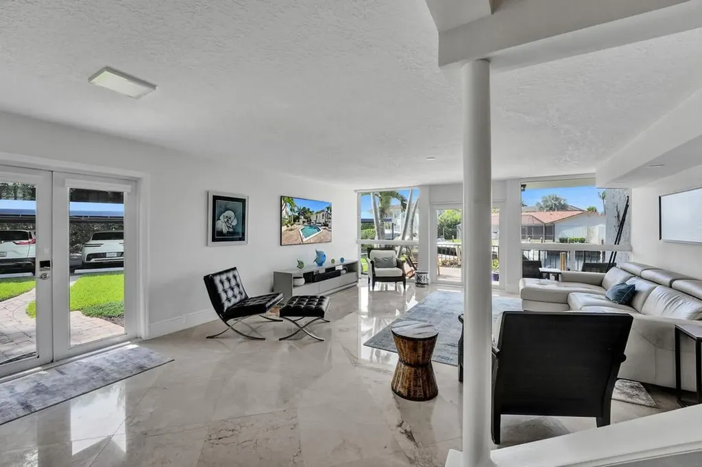 780 Jeffery Street Boca Raton FL 33487