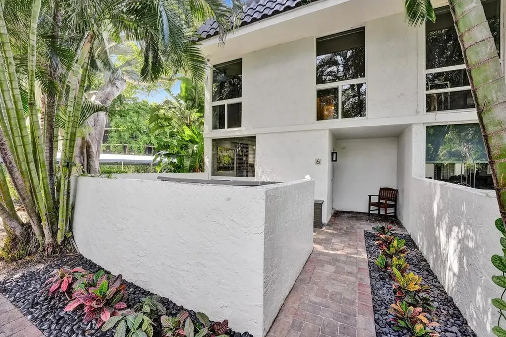 780 Jeffery Street Boca Raton FL 33487
