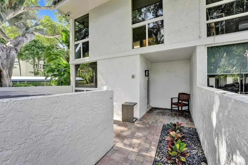 780 Jeffery Street Boca Raton FL 33487